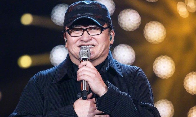 《北京欢迎你》13年过去,有人成为乐坛顶流,有人却被时代淘汰了