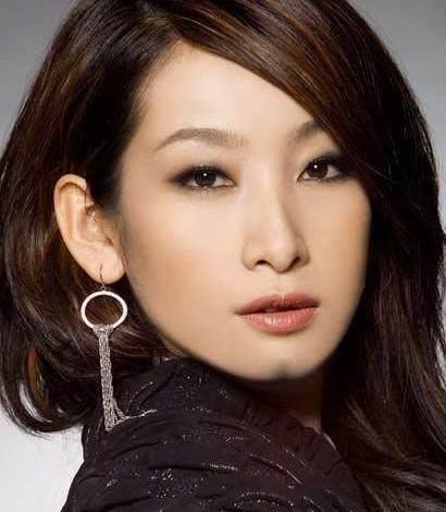 召唤单眼皮妹子:实力超模刘雯李宇春,女演员周冬雨,新人yamy_五官