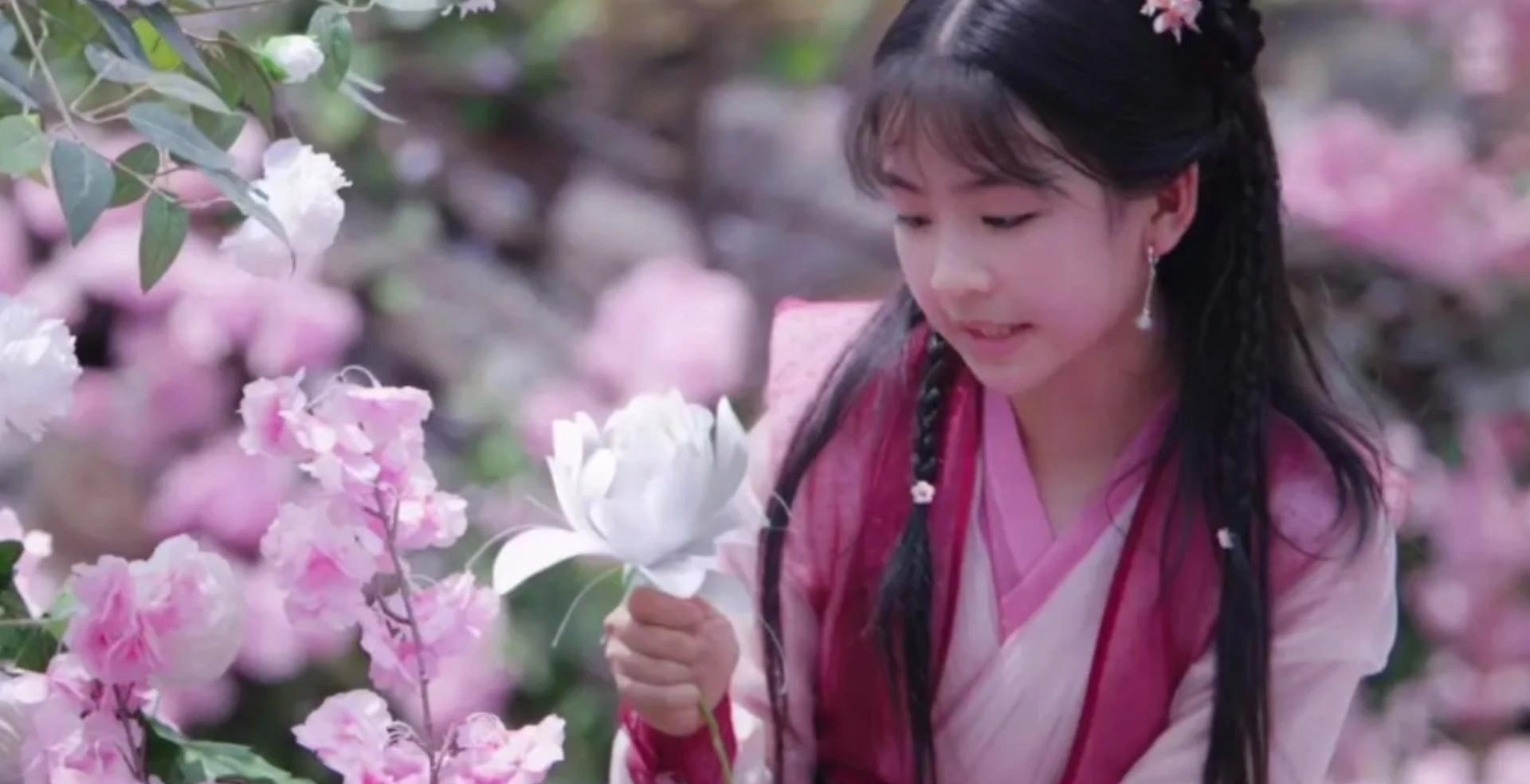 潜伏电视剧最后抱孩子剧照_潜伏3最后出现的_潜伏最后结局什么意思