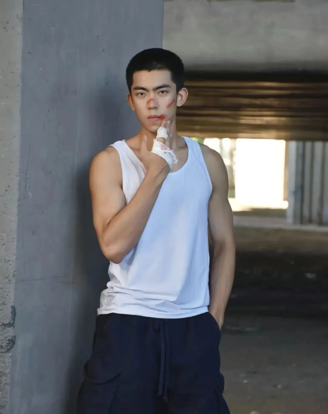 与刘希平视频的同济大学肌肉男小哥惊艳全场!_养生_枸杞_直播间