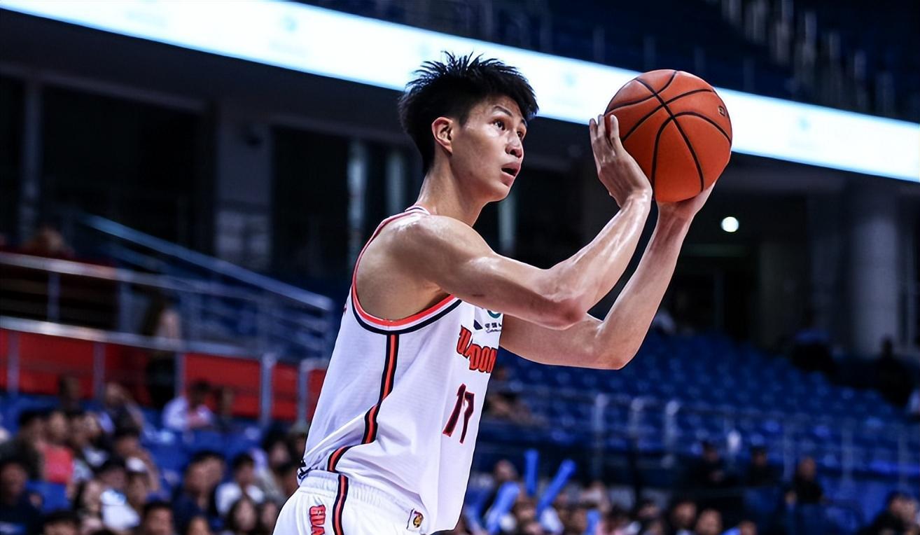 险胜广州,赵锦洋爆发,徐杰21分7篮板6助攻_杜润旺_杜锋_得分