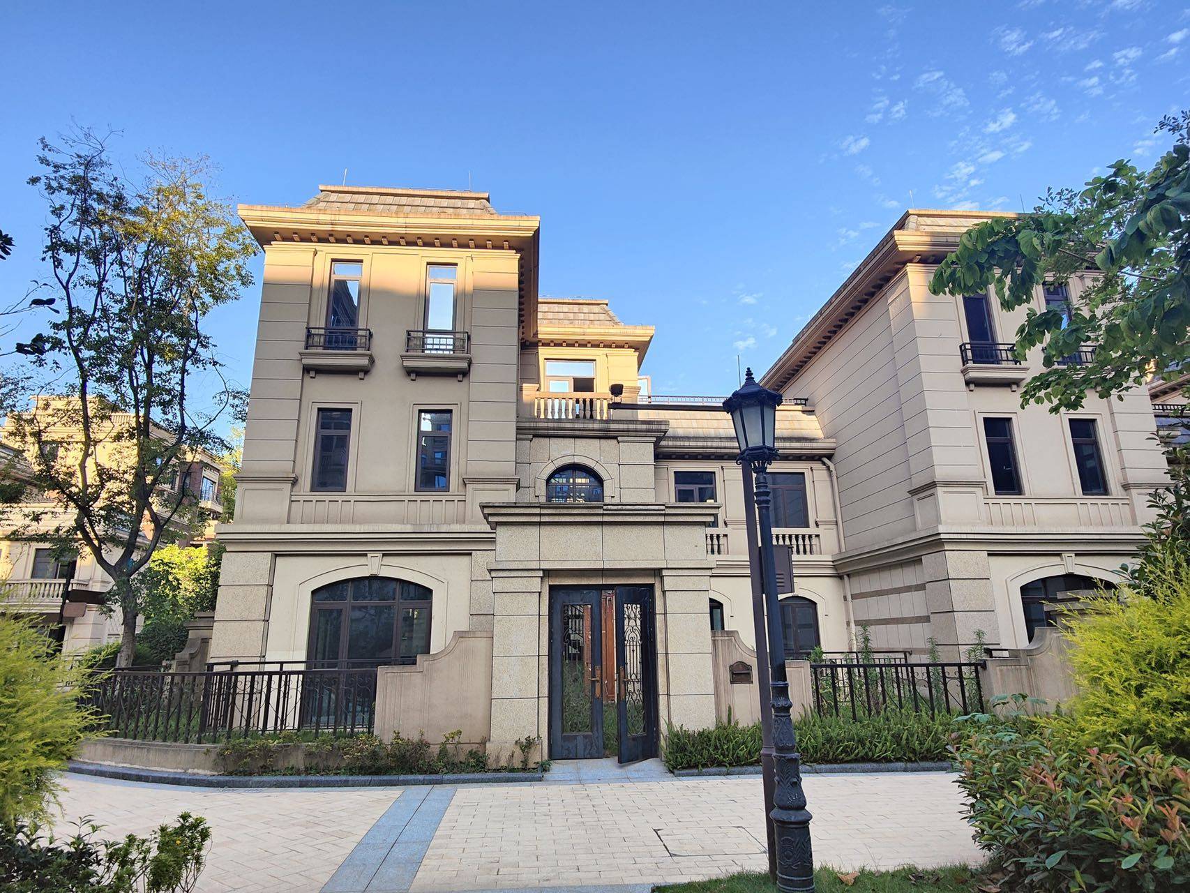 成都新房【万锦城花千墅】项目优缺点是什么?