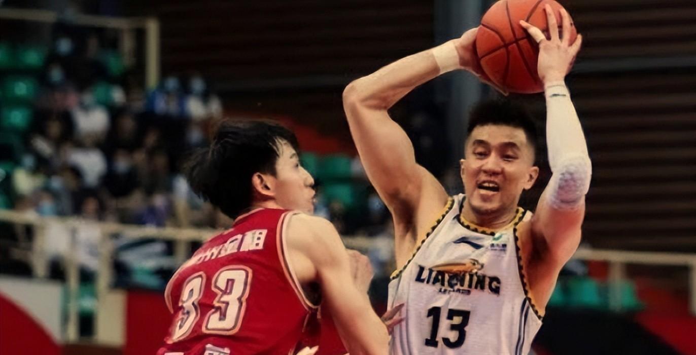 曹岩自宣"加盟",吴昌泽坐稳首发 莫兰德心满意足_吉林队_杨鸣_训练