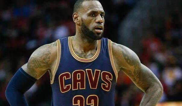 詹姆斯为总冠军名声有损也不惜一切,只因勇士四巨头太可怕_博古特