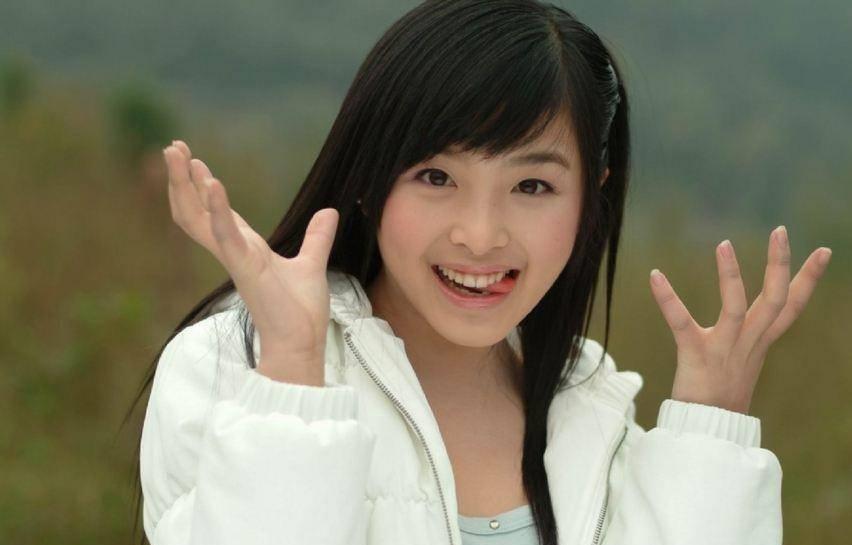 张含韵:15岁走红,被人恶p不雅照诬陷,遭酸酸乳"白嫖"20亿?