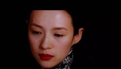 章子怡带女儿看《夺冠》力赞师姐巩俐,却不想因盗摄引争议_公众人物