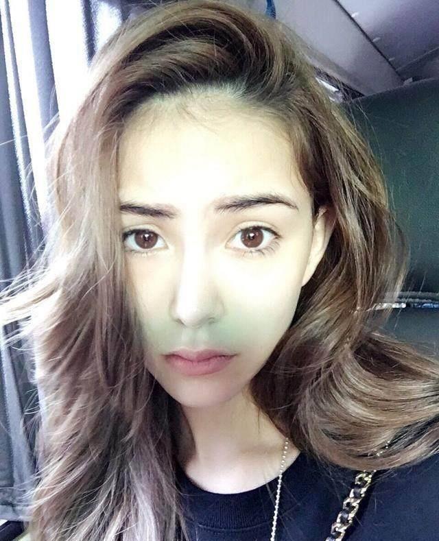 周杰伦老婆昆凌与亲妈长相差别大,三国混血不是盖的_妈妈_中韩_女儿