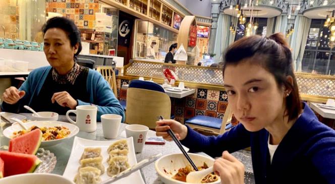 车晓近况,接受电视采访突出的骨头抢镜,因太瘦令人担心_因为_角色