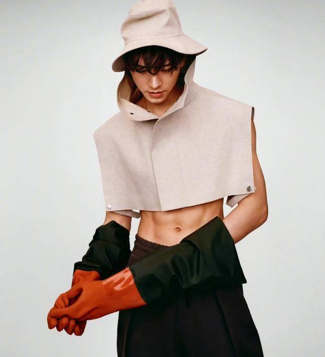 组图:龚俊变身农场主拍复古秋意大片大秀腹肌成熟不失童趣_挑战_风格