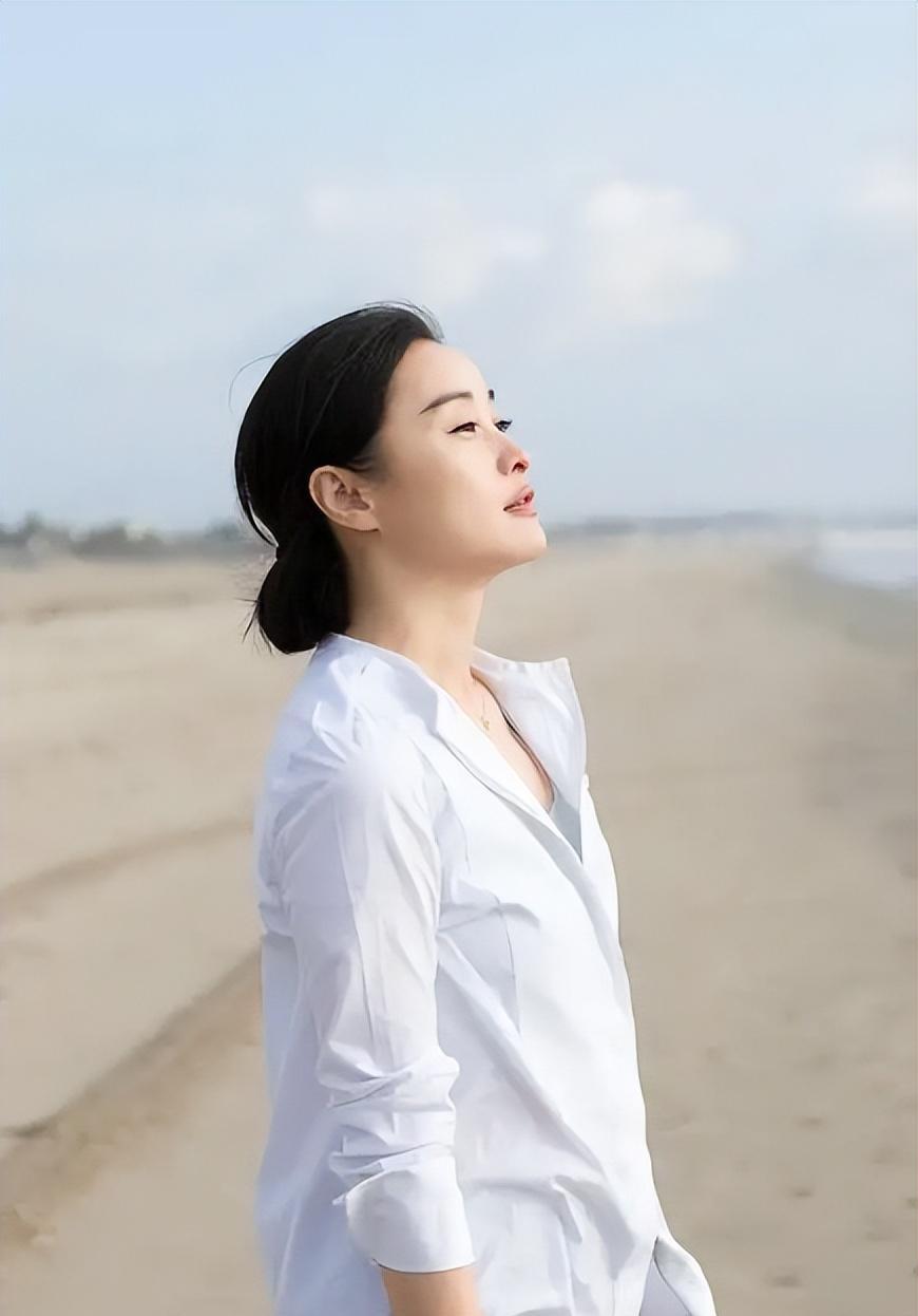 看脸是50岁大妈,看身材是20岁少女,这些少女,不服不行_许晴_俞飞鸿