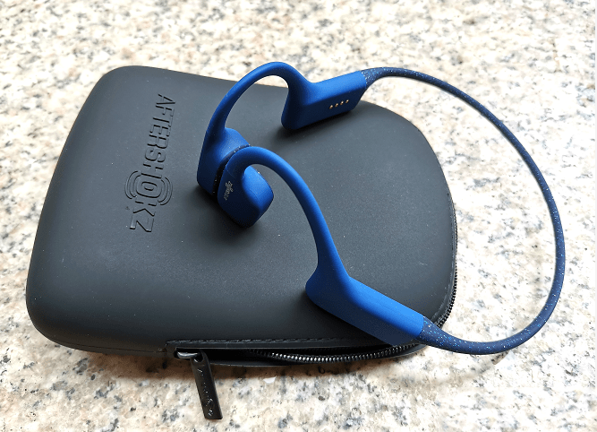 游泳耳机应该怎么选?到底哪些耳机才适合游泳佩戴呢