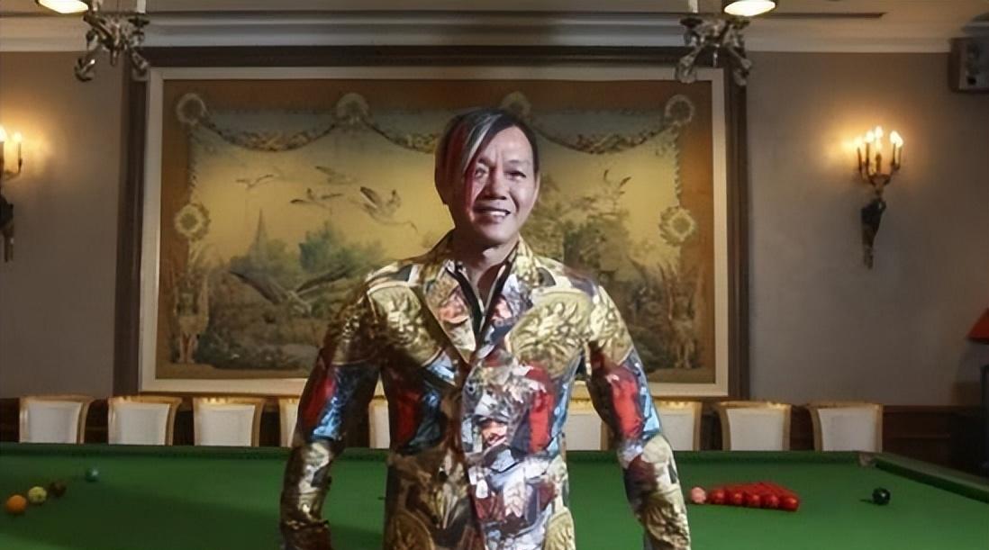 新晋澳门赌王洪永时,一口气买30辆豪车,四婚娶外国嫩模_父亲_工作