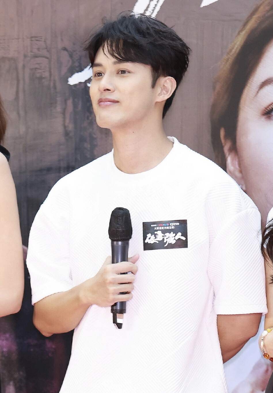 为角色苦学半年手语,被指有望拿奖_何广沛_朱晨丽_剧中