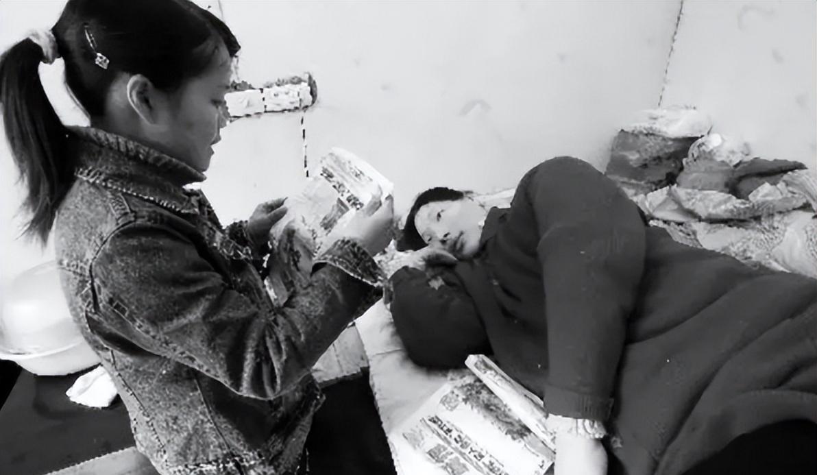 中国女巨人曾金莲:14岁身高已超姚明,遗体存放37年仍未下葬_父母_全家