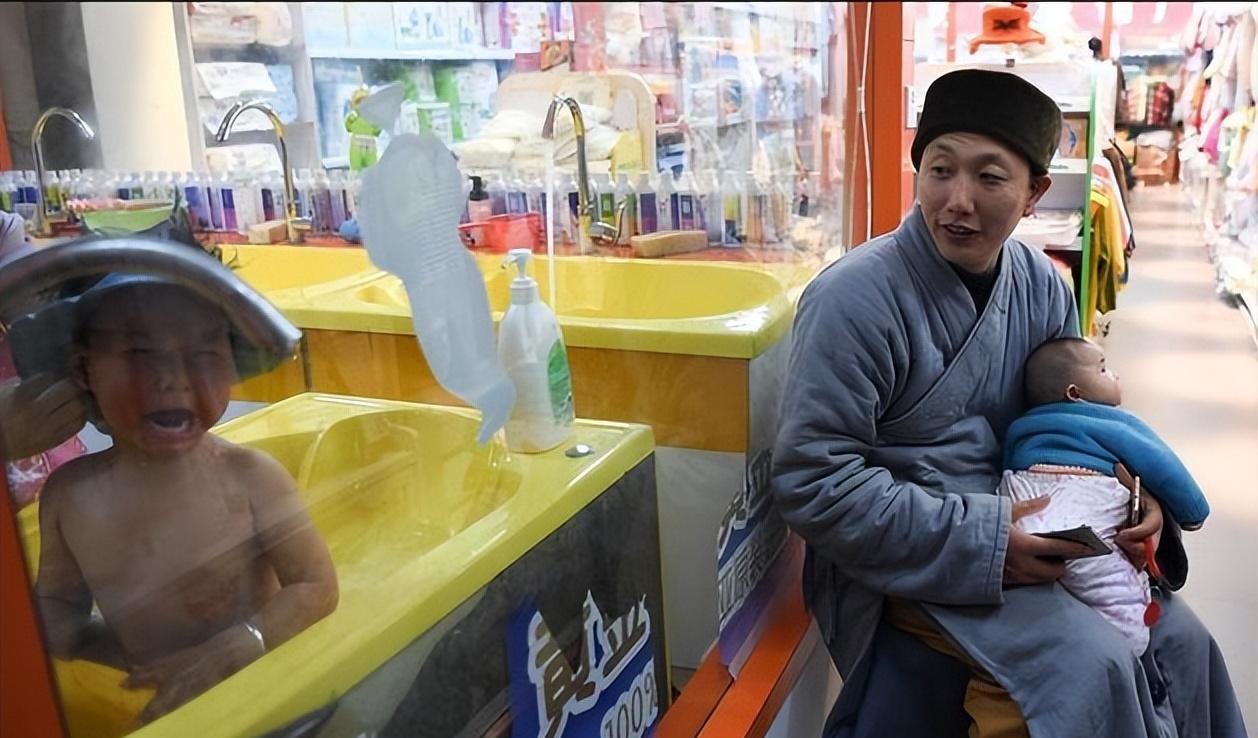 散尽万贯家财,却被取消出家资格_寺庙_万善寺_问题