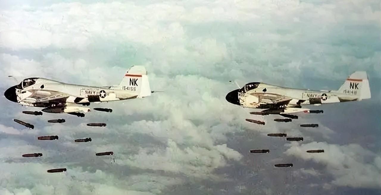 人类战争史上最大规模的轰炸作战:越南战争中的"滚雷行动"_美国_南越