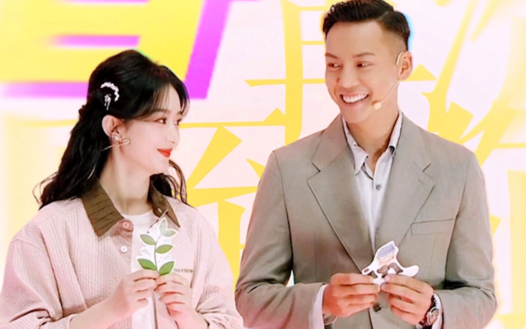 赵丽颖:从拼命三娘到"爬床"女王,不堪回首的过往_冯小刚_演艺_丁子峻