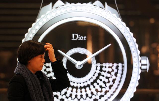 《迪奥的世界》:位列禁画榜首的一幅作品,究竟有何神奇之处?