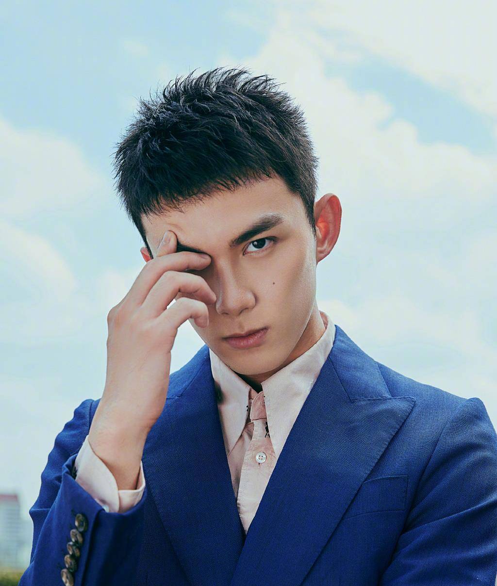 《长歌行》开机,男女主曝光,90后小鲜肉男星搭档迪丽热巴_吴磊_演技