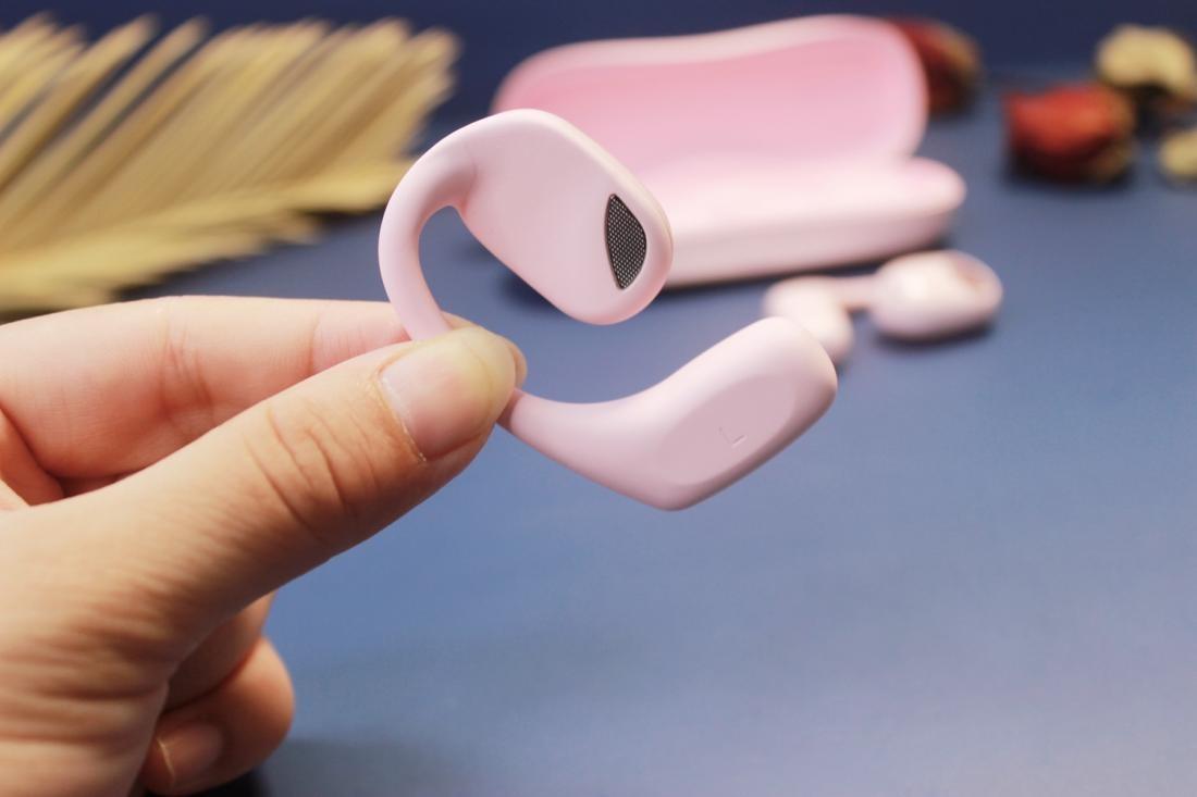 开放式蓝牙耳机大爆发，零压感佩戴南卡OE PRO前来报到