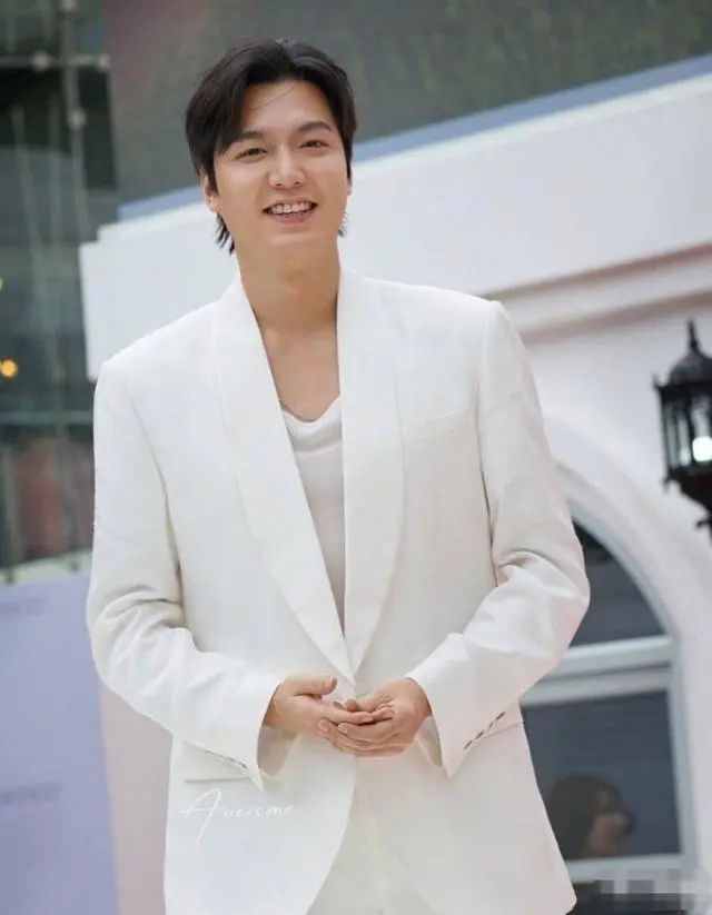 面部浮肿太油腻,韩剧男神难逃发福魔咒_活动_李钟硕_花样男子