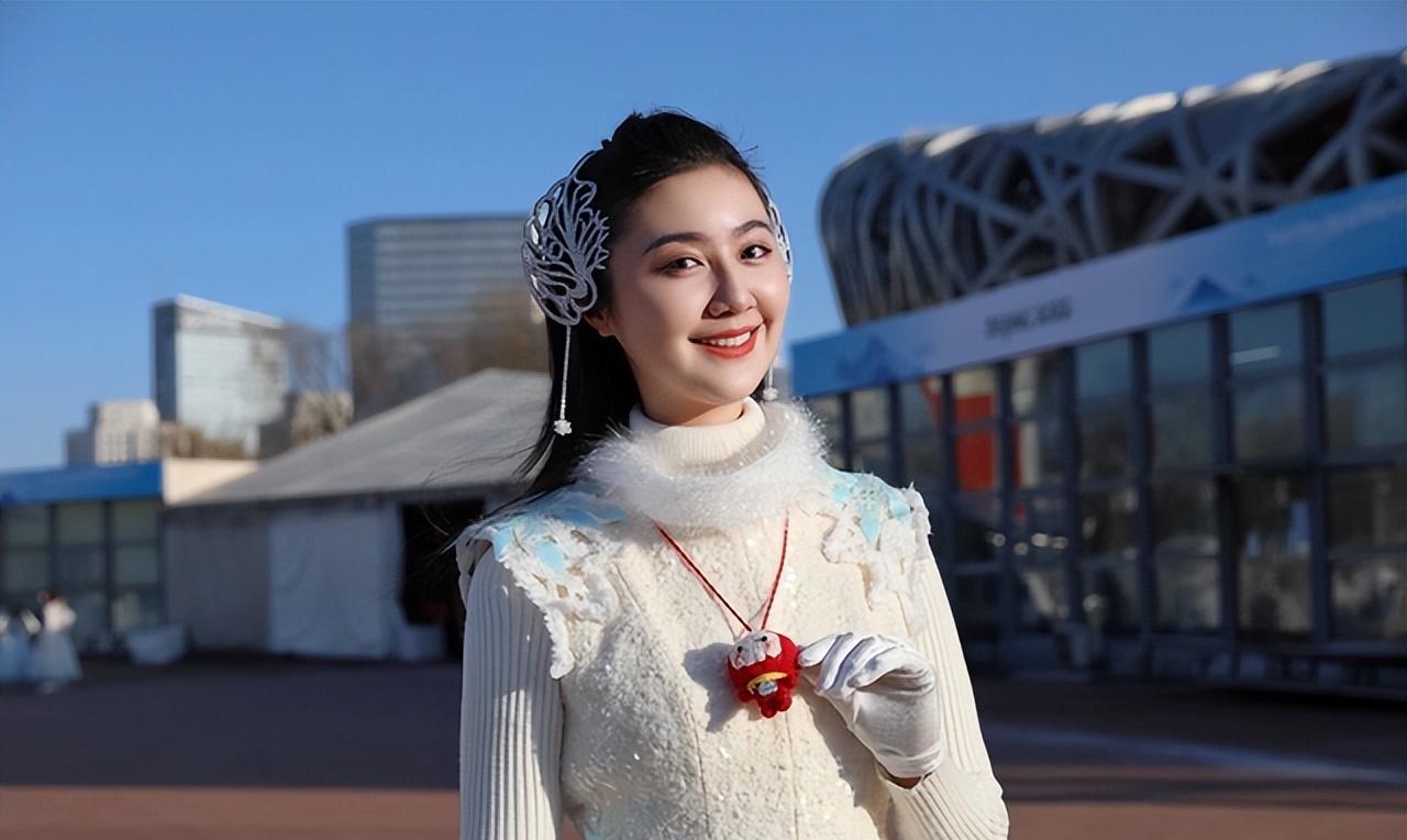 13年过去了,那个"点读机女孩"高君雨,如今怎么样了?_广告_因为_孩子