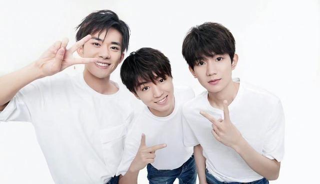 这几天,#王俊凯王源易烊千玺怎么不笑了##张艺凡去看tfboys演唱会