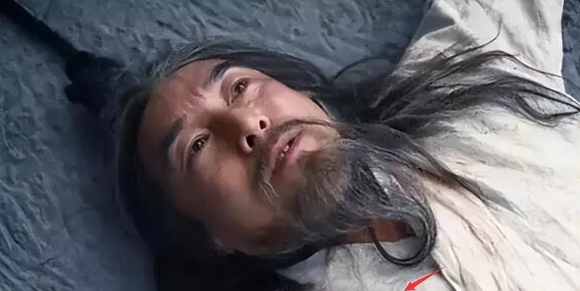 商鞅被车裂剧照太史公说:商君,其天资刻薄人也.