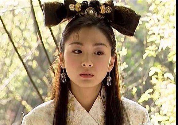 独孤梦(陈柏瑜饰):独孤一方之女,邪皇弟子,武功高强,孤傲冷漠.