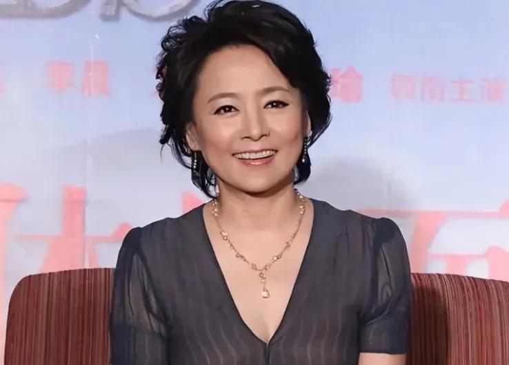 张瑜:跟前夫的爱情刻骨铭心,如今64岁依旧单身无儿无女_郭凯敏_汪嘉伟