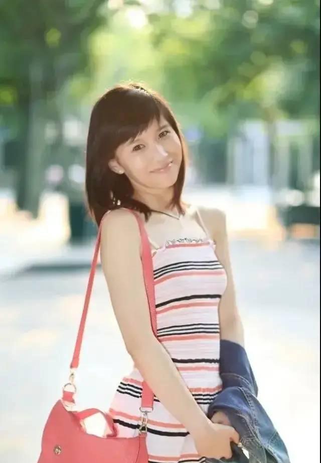 papi酱近况:35岁,钱有了,过气了,不买房的她,认怂了_papi_大学_视频