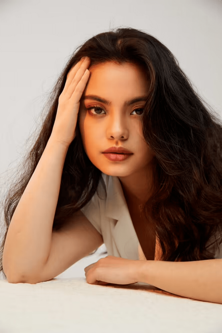 混血模特rosemary登场:揭秘国际时尚圈的内幕!_基础_文化_服务