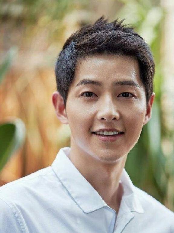 35岁宋仲基变身肌肉男?