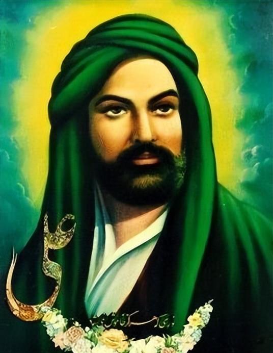 656年,奥斯曼被刺杀,穆斯林拥立穆圣的女婿阿里继位(656-661在位),这