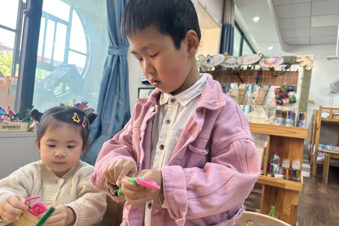 花儿与宝贝 | 庆安乐儿堡幼儿园课程故事_活动_生活_问题