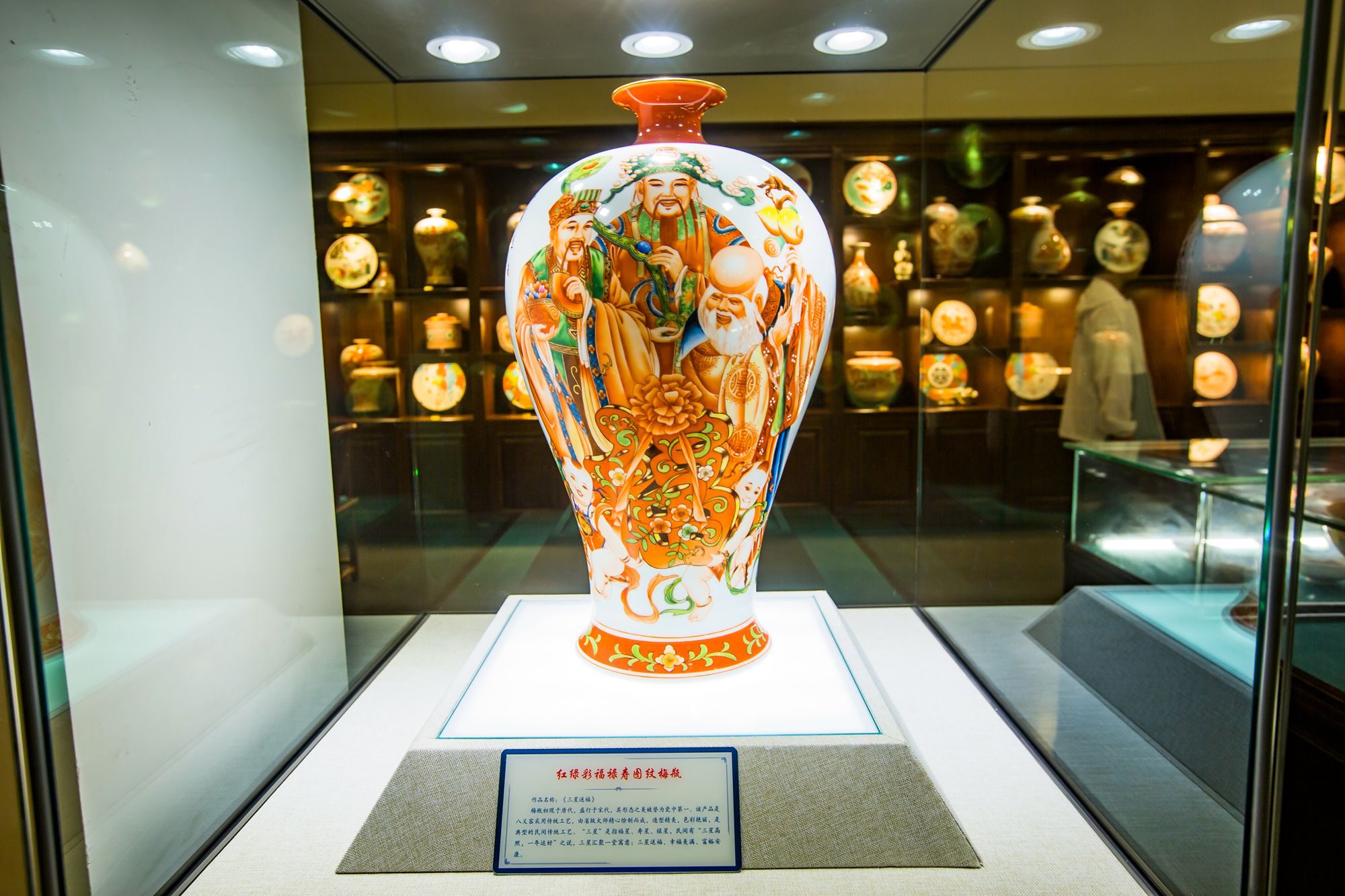 山西长治八义窑,是中国陶瓷史上第一抹彩虹,有着悠久的非遗文化_瓷器