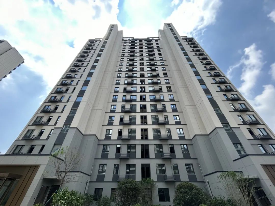 济宁华润置地凯旋门工程进度播报:与您共同见证家的新生_外墙_涂料