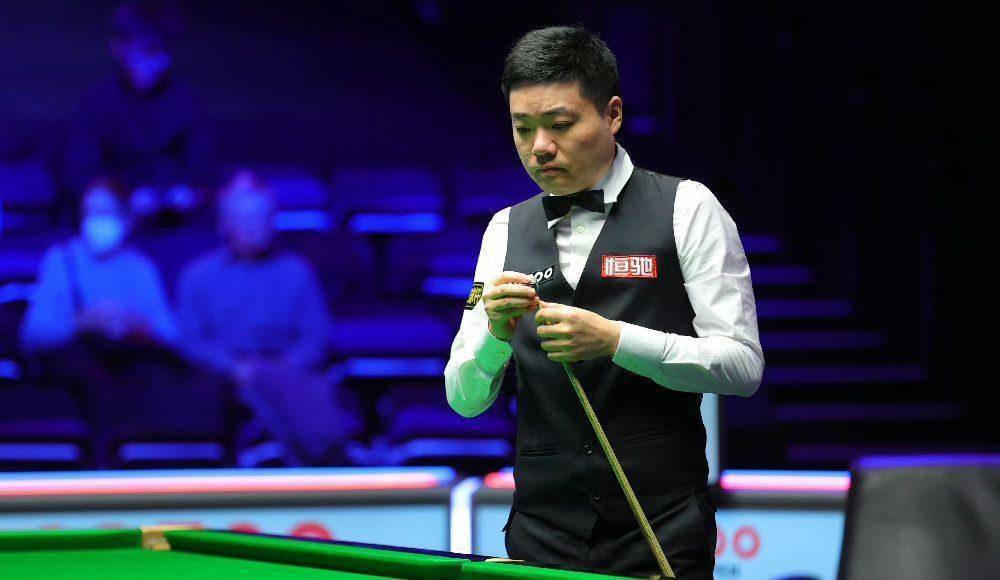 斯诺克连爆冷门,丁俊晖不敌黑马出局,赵心童输给泰国名将_威廉姆斯