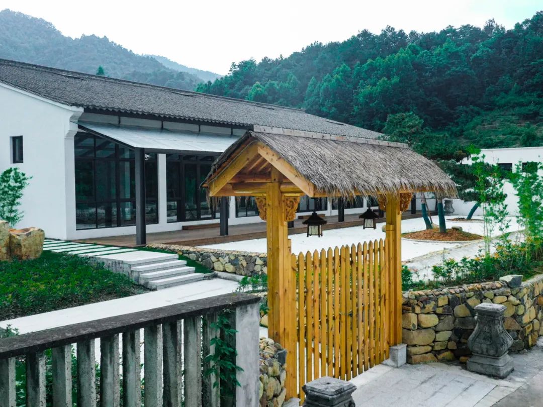 宁波阳明温泉小镇阳明山居售楼处电话:400-012-6588售房售楼中心_24