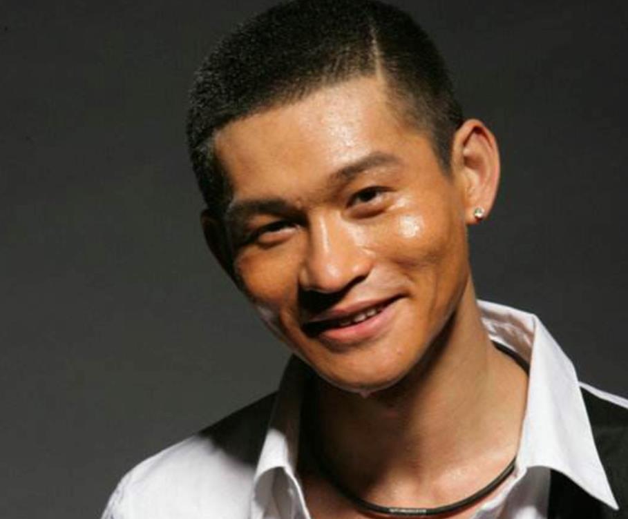 《重案六组》《与青春有关的日子》,《白日焰火》……余皑磊这个名字