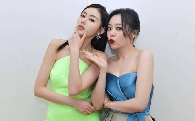 的杨蓉一样高,旁边172的唐嫣笑了:一对比原形毕露_身高_女明星_照片