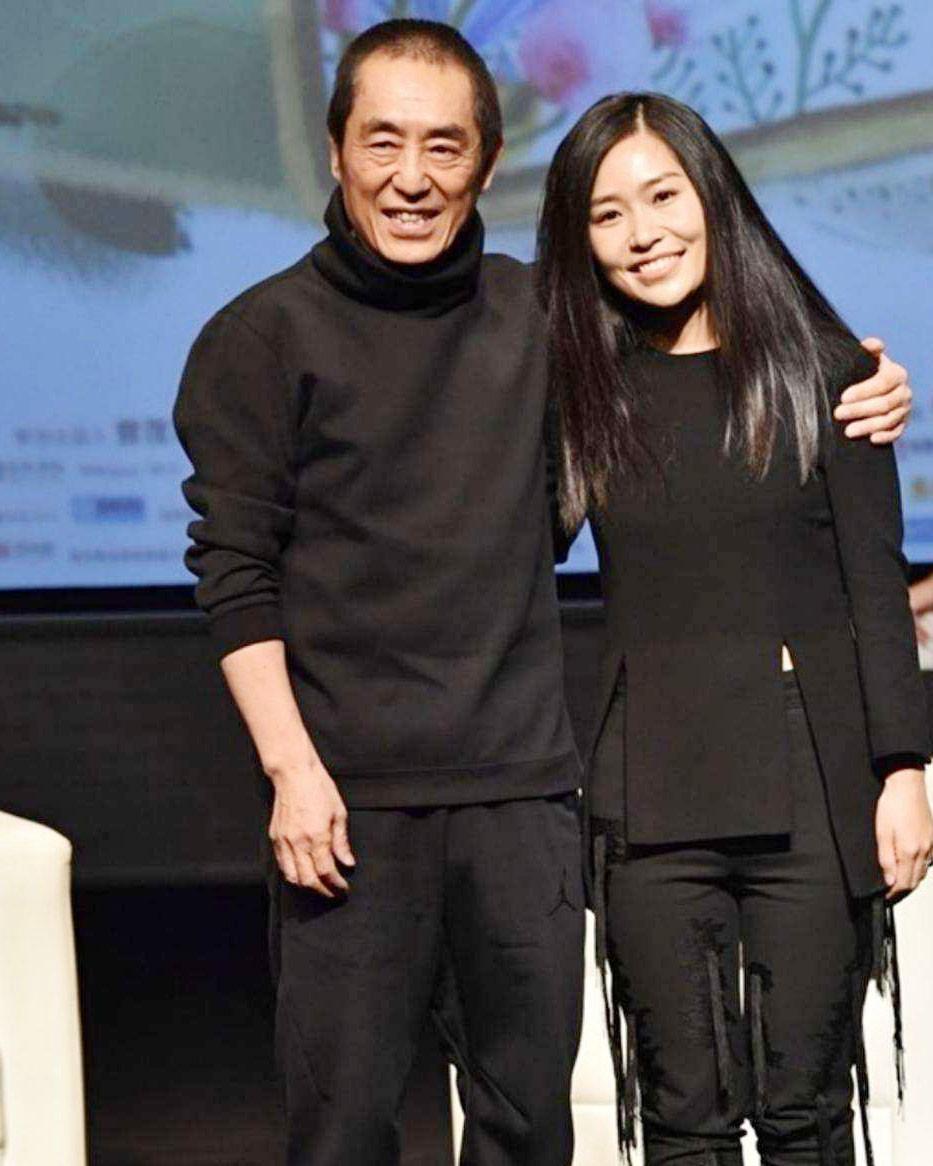 张艺谋女儿张末:曾不顾反对嫁给外国人,如今二婚的生活很幸福_肖华