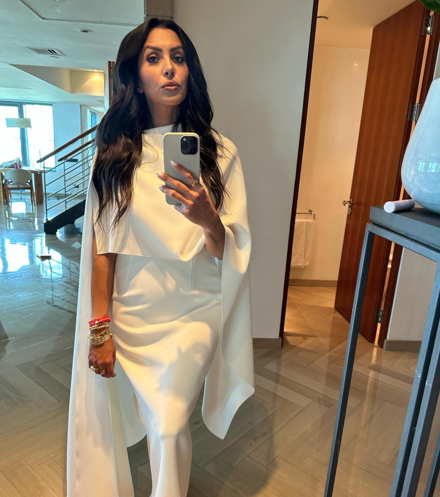 现在瓦妮莎脸上的笑容多了,母女四人也习惯了现在的生活.