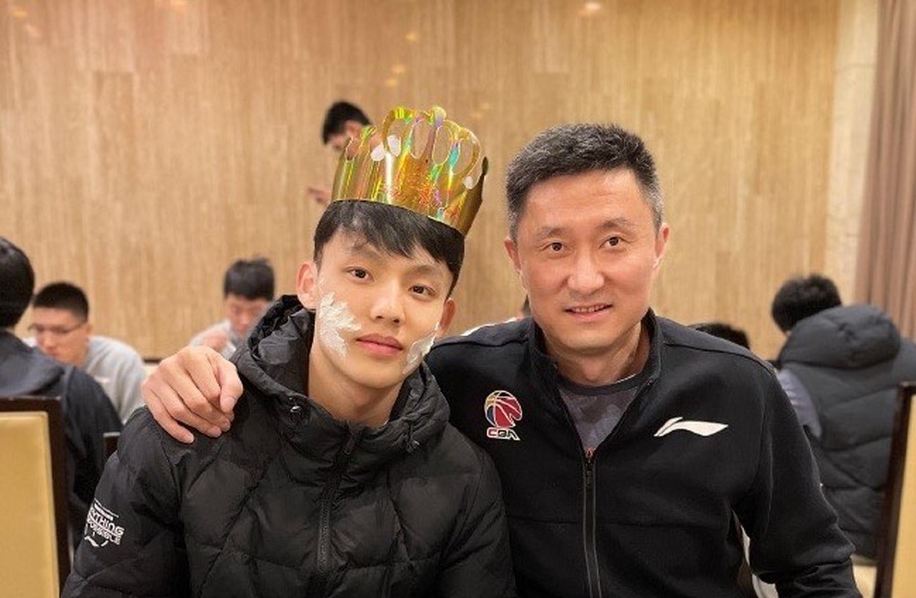 广东男篮宣布最新决定,杜锋支持徐杰,李梦成最佳事发_球迷_事情_辽宁