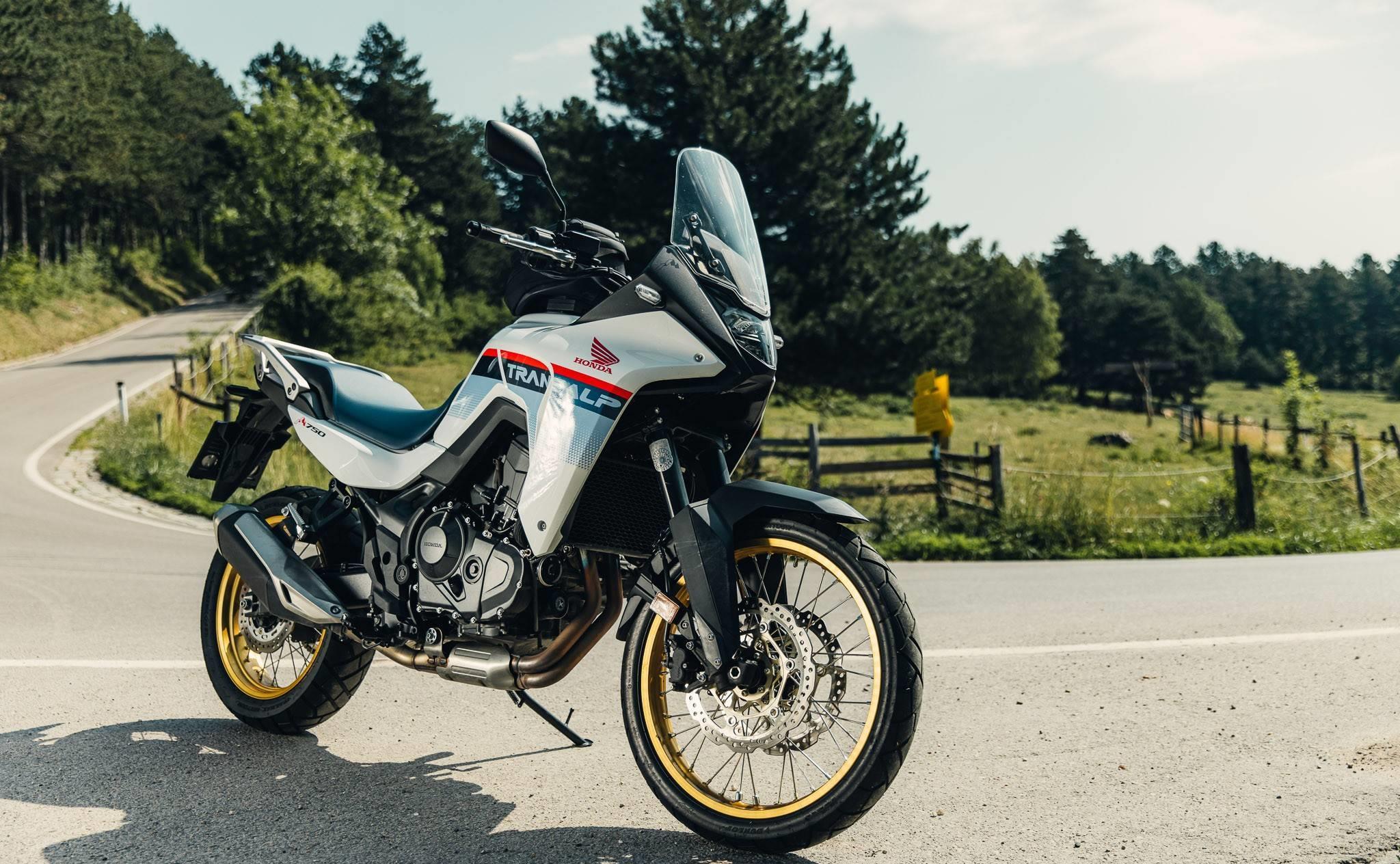 经典与创新:本田 xl750 transalp对比crf1100l_搜狐汽车_搜狐网