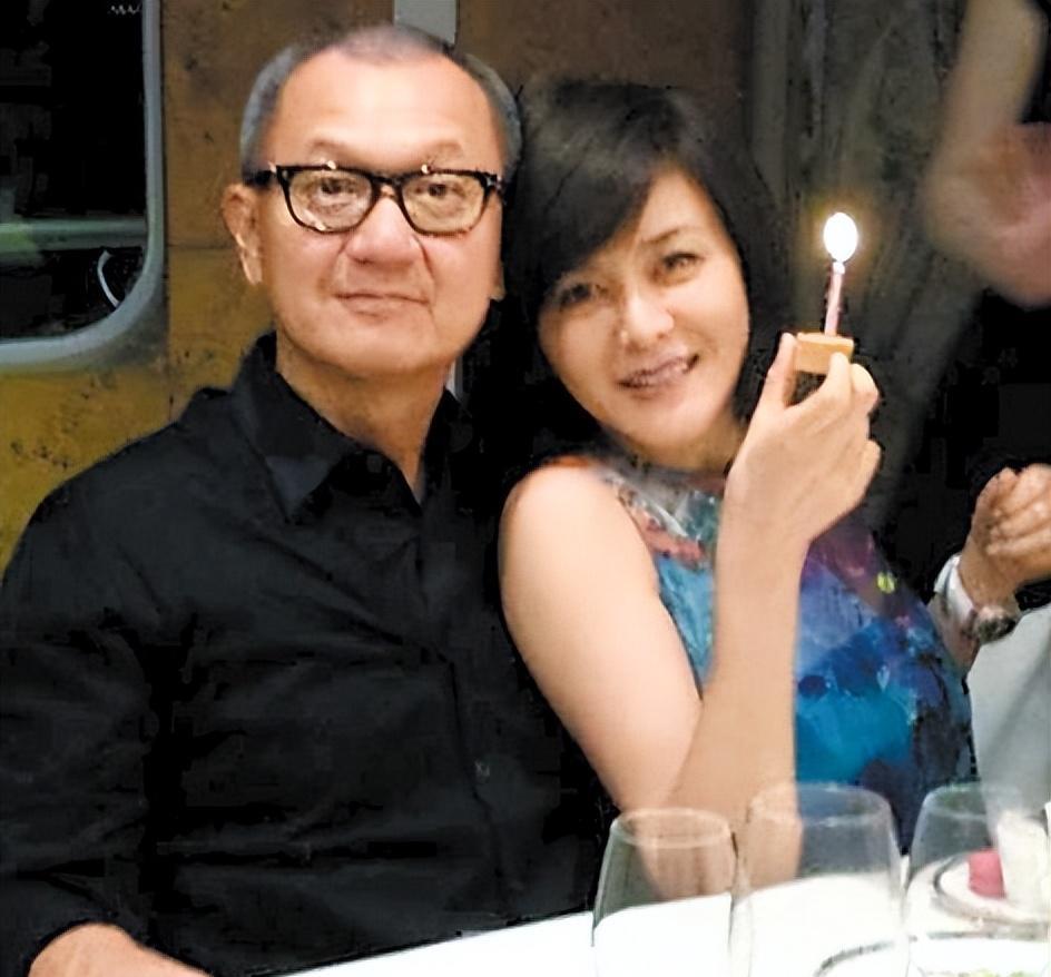 演员关山:与女儿28年断绝来往,女儿关之琳为其准备百万墓地_父亲