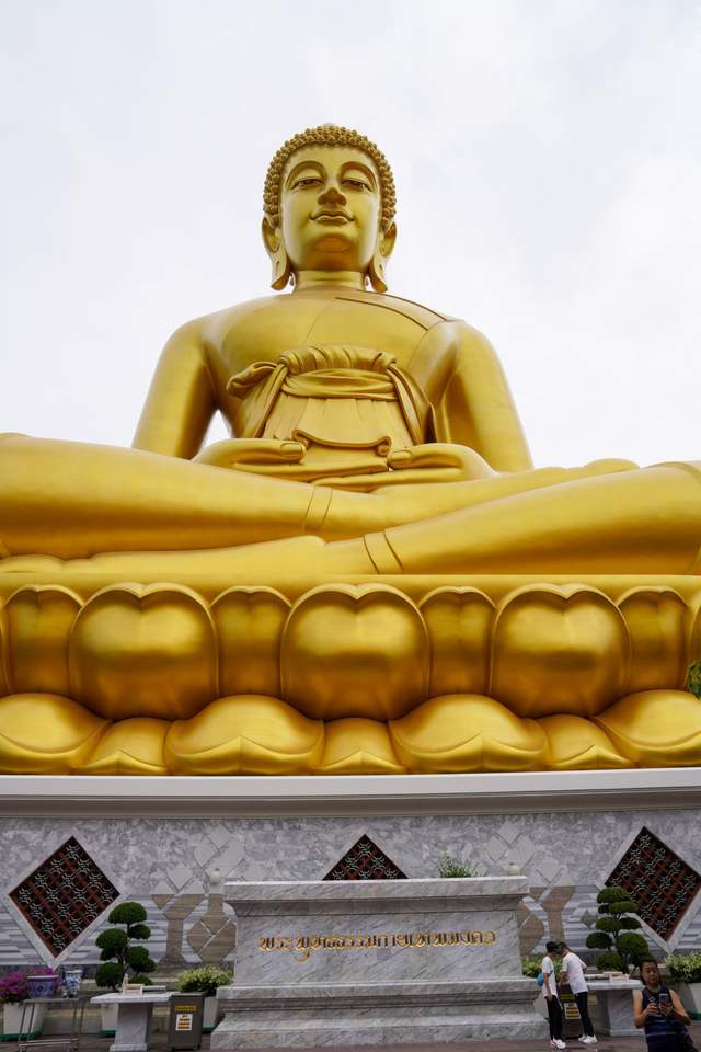 曼谷新晋网红景点,水门大佛,拍照秘境大公开_寺庙_皇宫_佛像