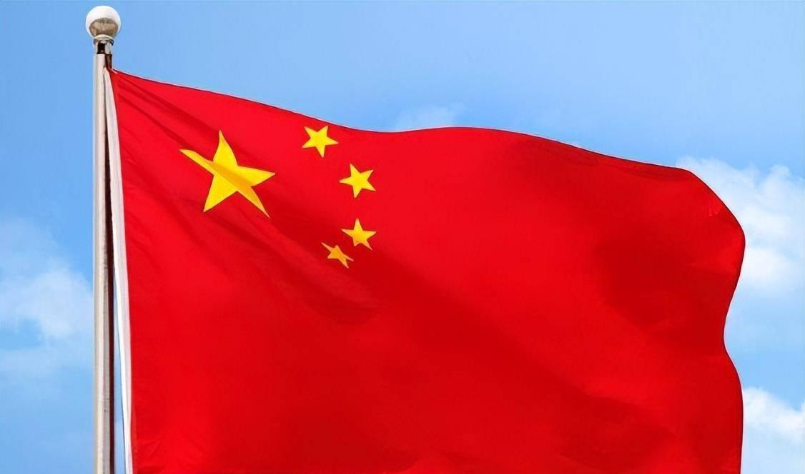 禁止悬挂我们国旗?我国运动员集体退赛,遭主办方威胁,结局如何