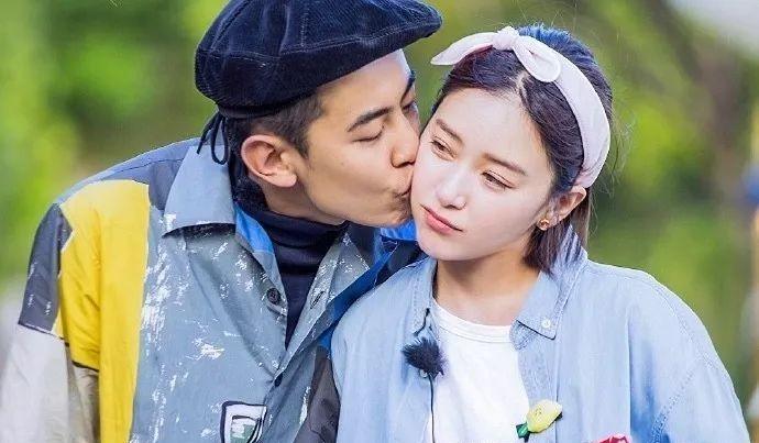 33岁阚清子新男友曝光,择偶标准变了,前男友纪凌尘后悔吗_黑色_壮丁