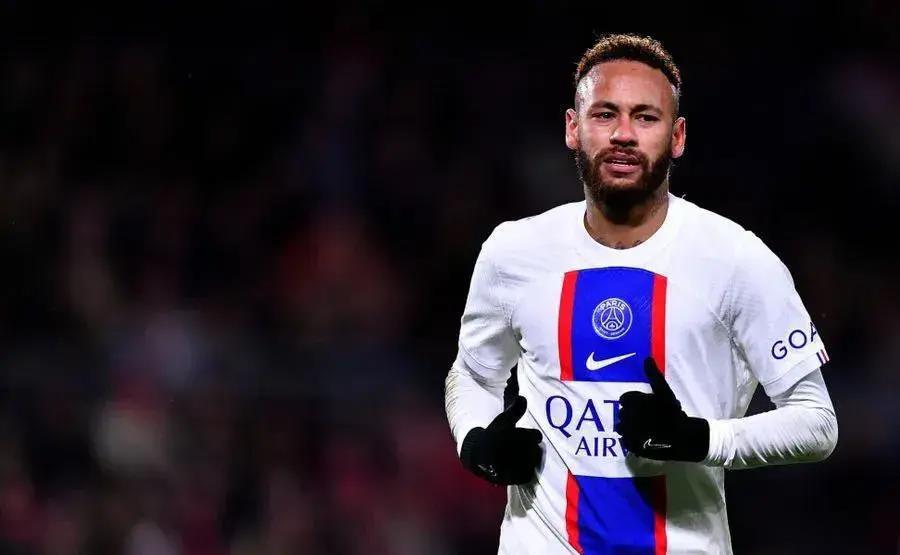 本文将为您详细介绍内马尔担任利雅得新月队长的意义和挑战